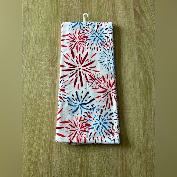 NWT … HOMELAND STUDIO “Land Of The Free” Kitchen Towel - Picture 2 of 2